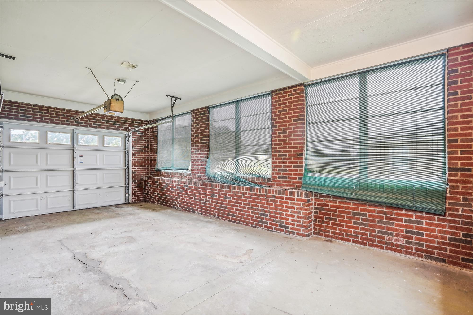 709 East Maple Road Linthicum Heights, MD 21090 - Photo 23 of 30 Garage