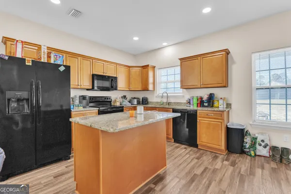 $233,000 | 186 Mill Branch Circle, Douglas, GA 31535