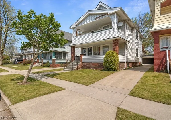 $195,000 | 407 East 147th Street, Cleveland, OH 44110