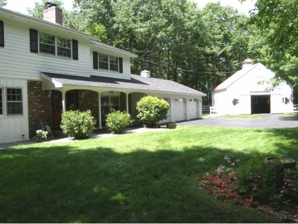 498 Woodlawn Ridge Road Pembroke, NH 03275 - Photo 1 of 1