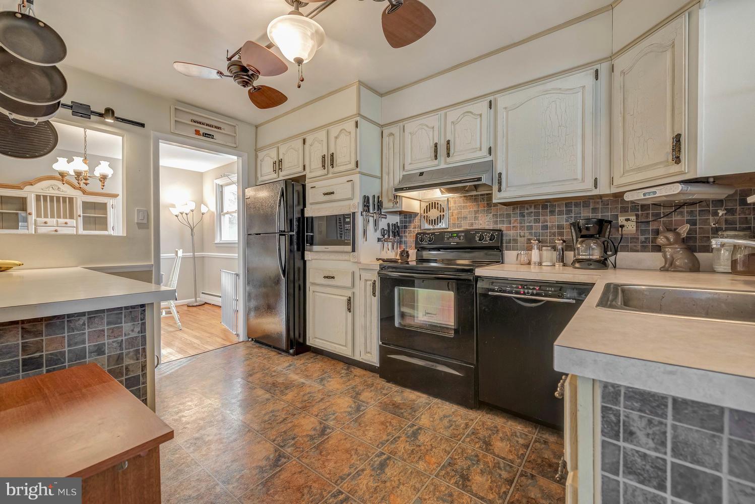 109 Hahn Road Westminster, MD 21157 - Photo 9 of 30 Kitchen