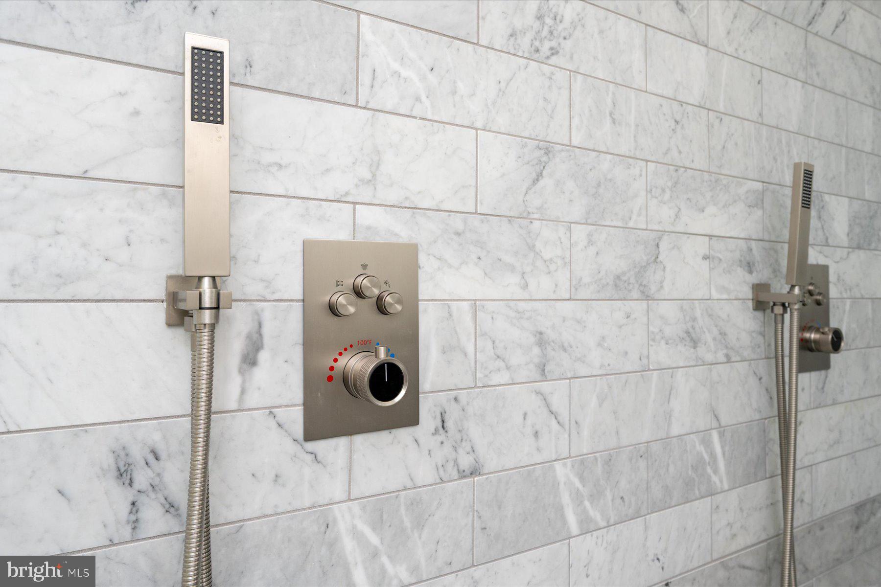 2942 Southaven Drive Annapolis, MD 21401 - Photo 19 of 41 a bathroom with a shower