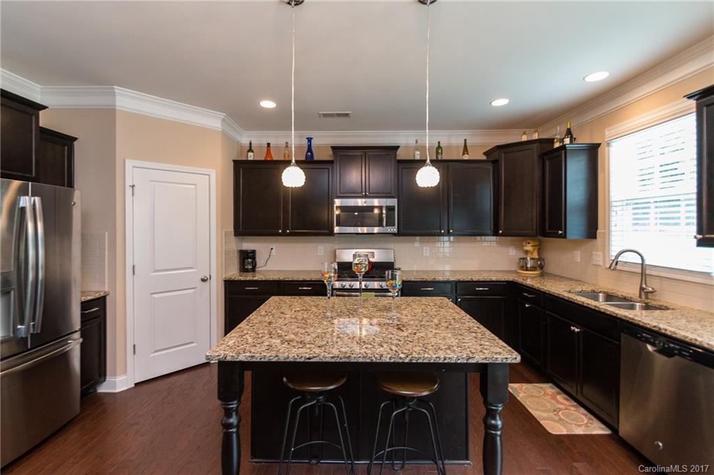 1517 Hedge Apple Road Clover, SC 29710 - Photo 7 of 24 Gallery Image 7
