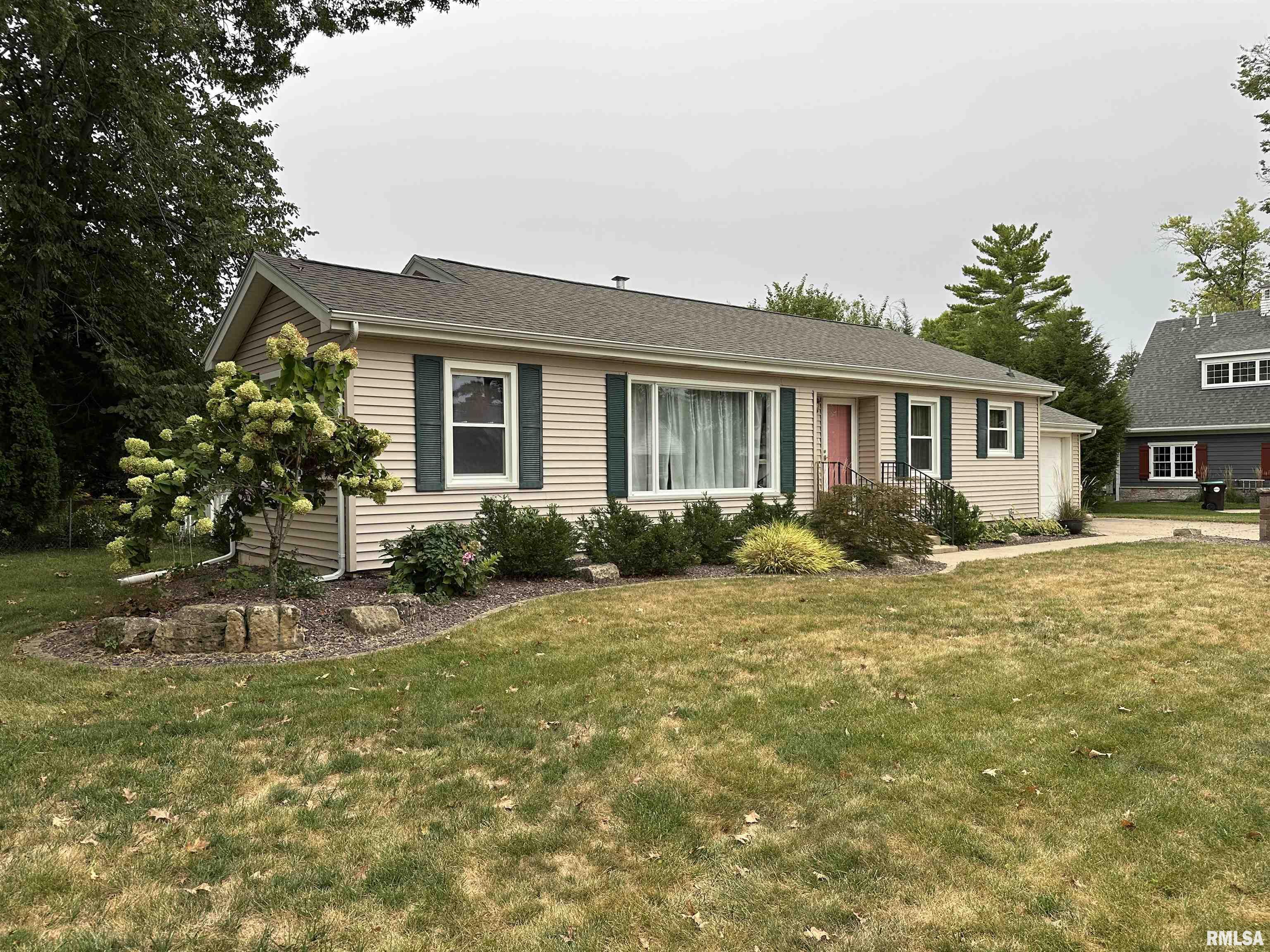 900 South First Avenue Morton, IL 61550 - Photo 5 of 28