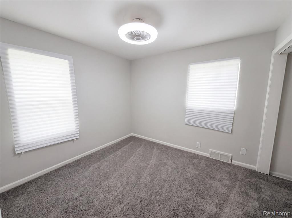 26311 Hopkins Avenue Inkster, MI 48141 - Photo 11 of 17