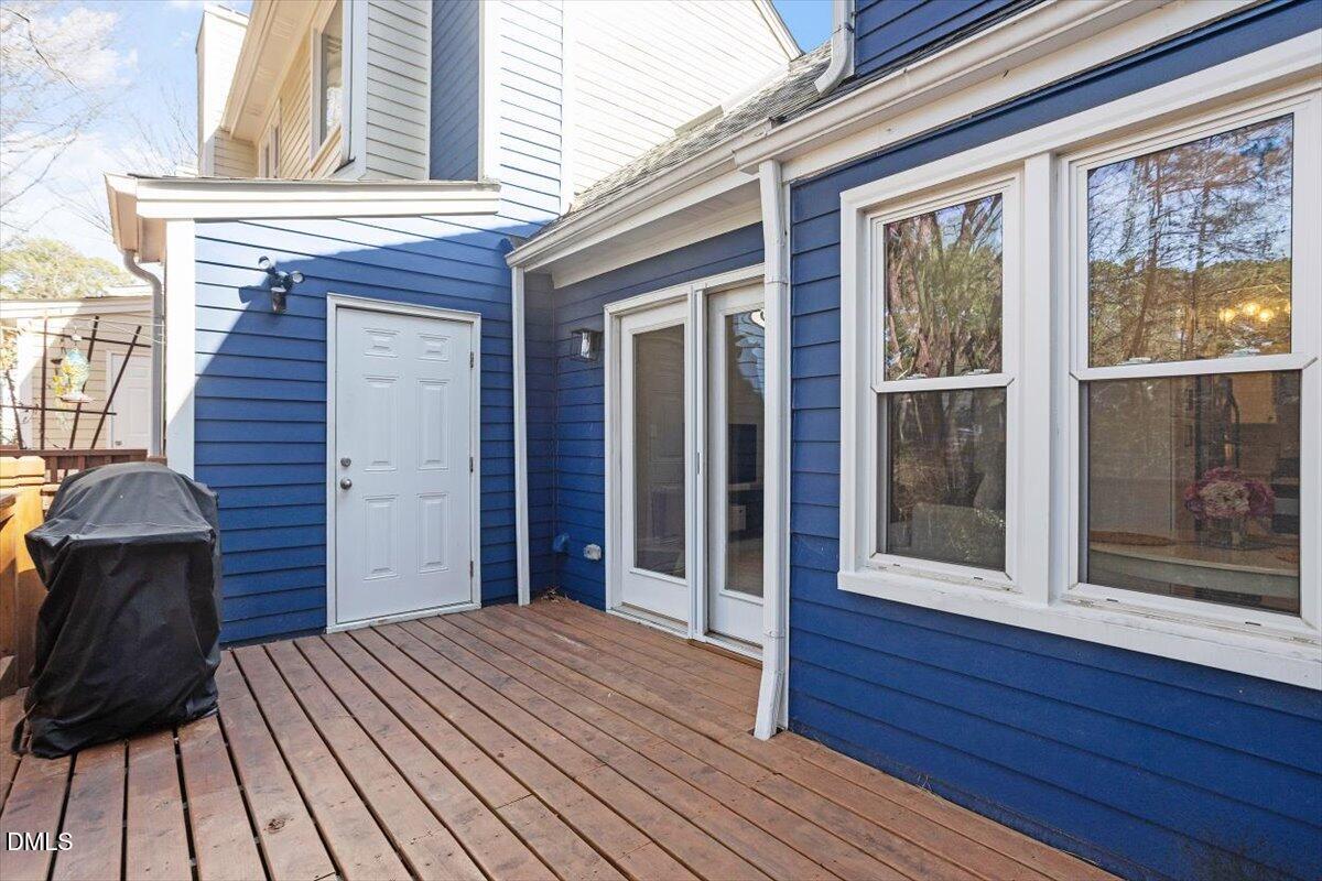 1008 Oak Lake Court Raleigh, NC 27606 - Photo 23 of 34 Exterior Deck