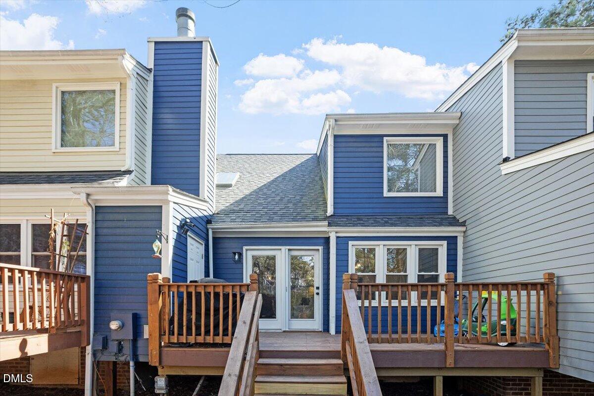 1008 Oak Lake Court Raleigh, NC 27606 - Photo 24 of 34 Exterior Deck
