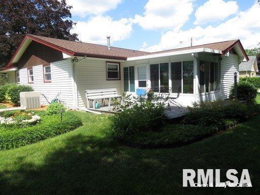 13573 Garden Plain Road Morrison, IL 61270 - Photo 2 of 16 Gallery Image 2