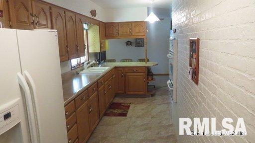 13573 Garden Plain Road Morrison, IL 61270 - Photo 6 of 16 Gallery Image 6