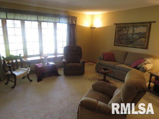 13573 Garden Plain Road Morrison, IL 61270 - Photo 8 of 16 Gallery Image 8