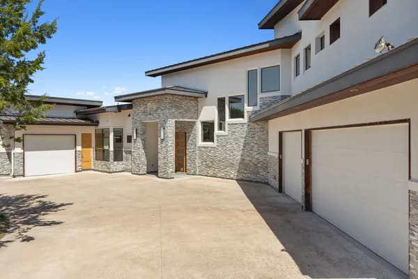 $10,000 | 4800 Hidden Creek Lane, Spicewood, TX 78669