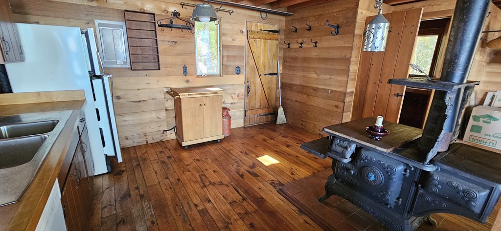 12498 Northern Door Road Ellison Bay, WI 54210 - Photo 25 of 44 Gallery Image 25