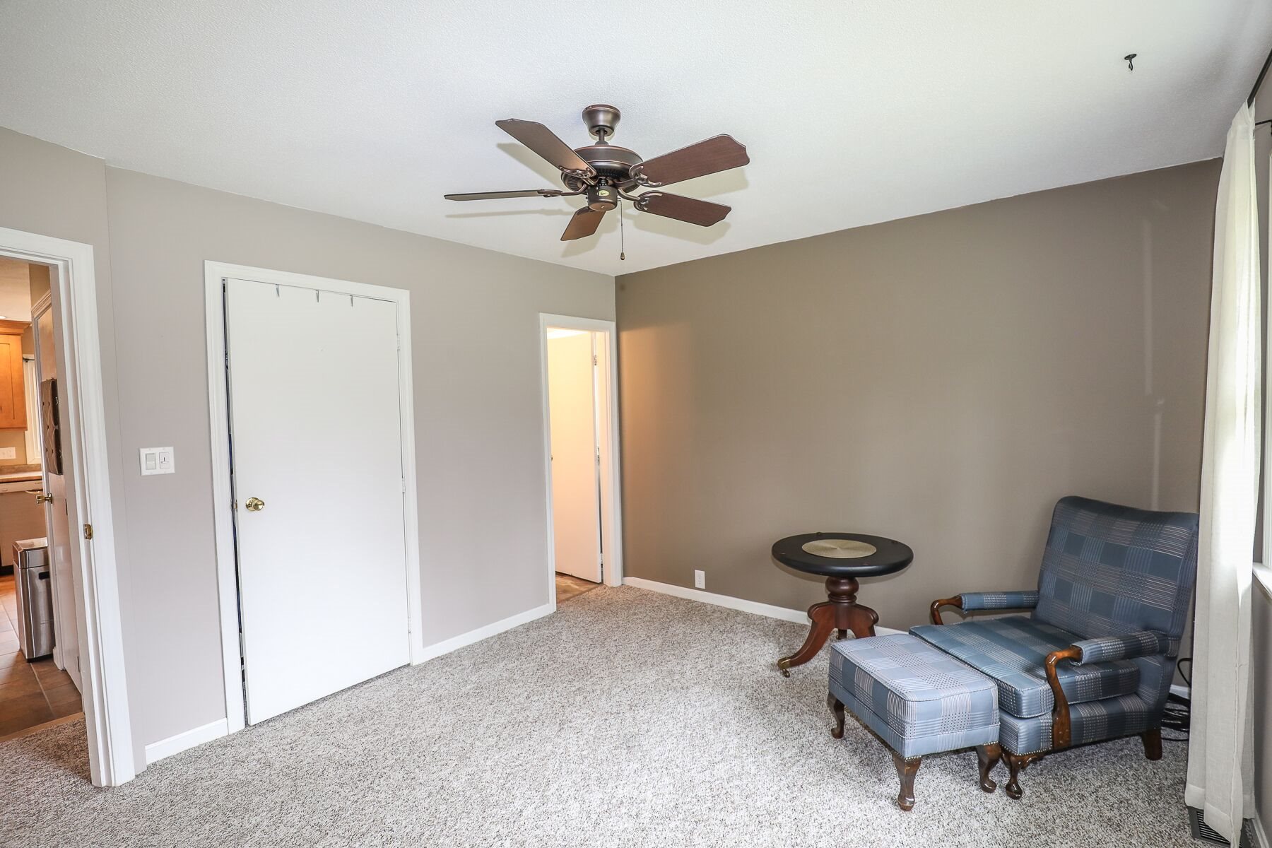 91 Rockingham Road Londonderry, NH 03053 - Photo 26 of 37