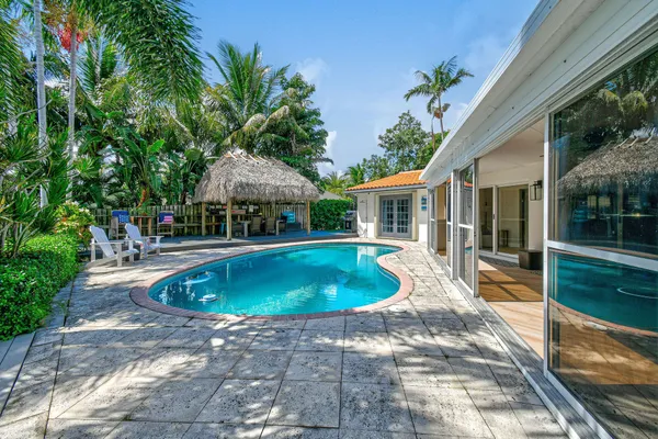 $9,500 | 8110 West Lake Drive, West Palm Beach, FL 33406