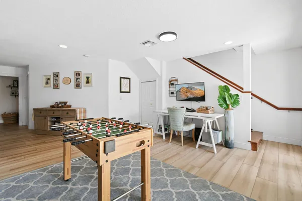 $9,500 | 8110 West Lake Drive, West Palm Beach, FL 33406