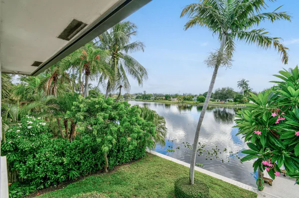 $9,500 | 8110 West Lake Drive, West Palm Beach, FL 33406