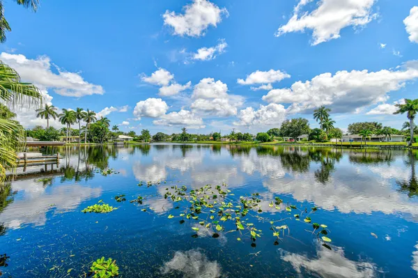 $9,500 | 8110 West Lake Drive, West Palm Beach, FL 33406