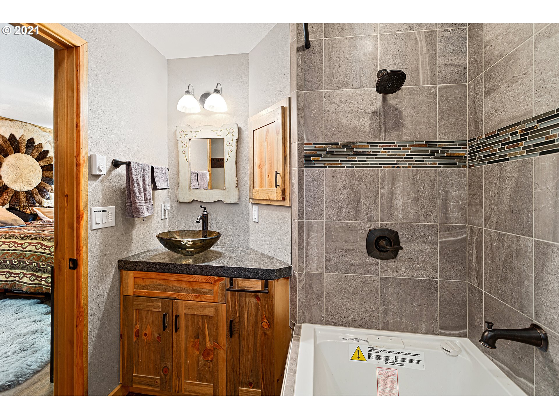 2355 Loon Lake Road Reedsport, OR 97467 - Photo 13 of 41 Owner's Suite Bathroom