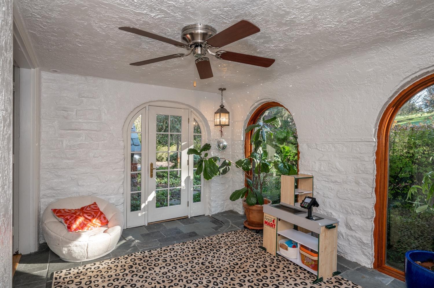1161 Edwards Road Cincinnati, OH 45208 - Photo 9 of 50 Gallery Image 9