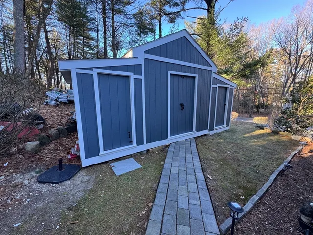 a view of a park that has a lots of plants and trees