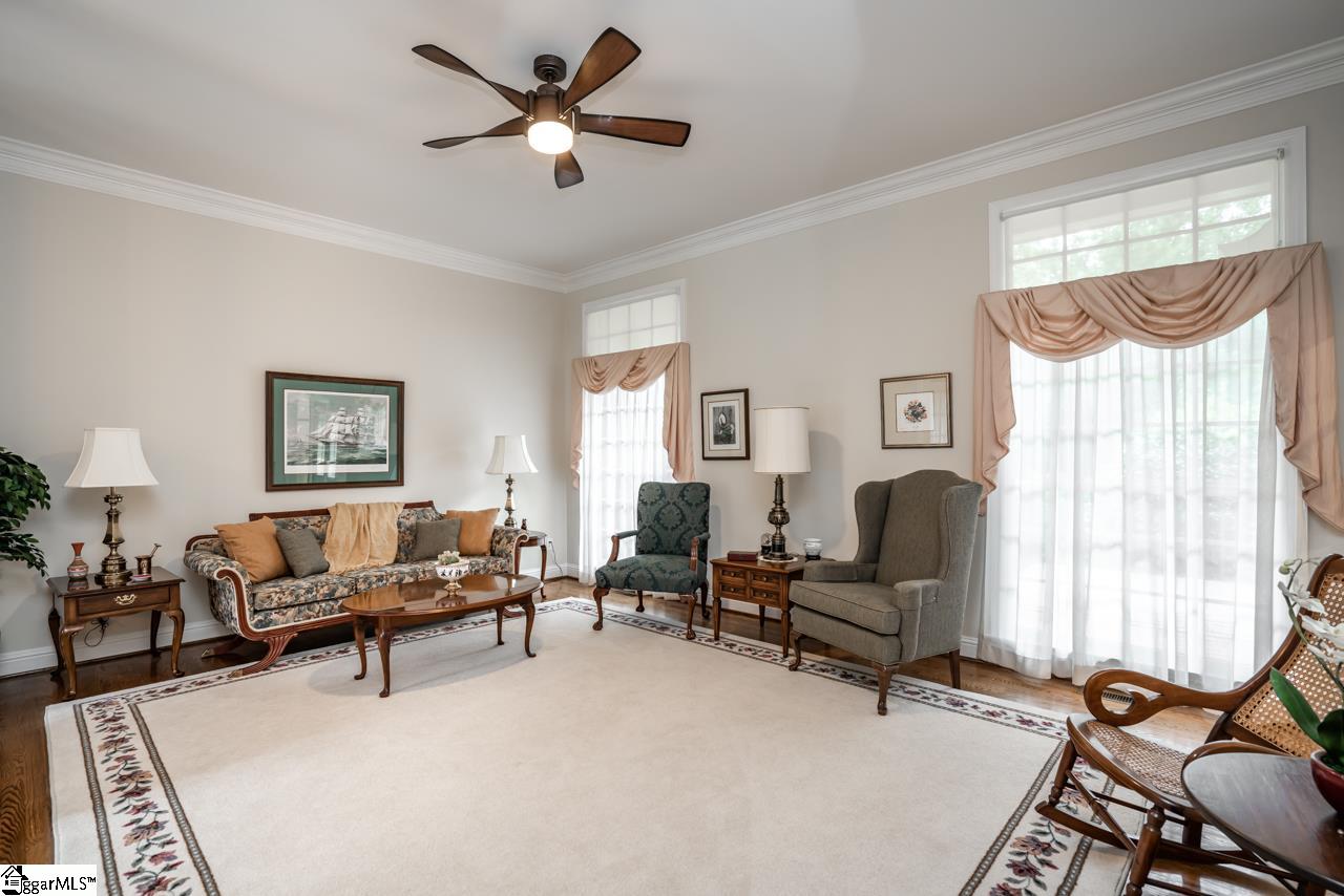 813 Oakcrest Road Spartanburg, SC 29301 - Photo 8 of 33 Gallery Image 8