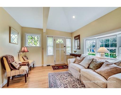 5 Stearns Road Wellesley, MA 02482 - Photo 6 of 22