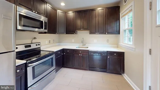 $2,650 | 3507 27th Avenue, Temple Hills, MD 20748