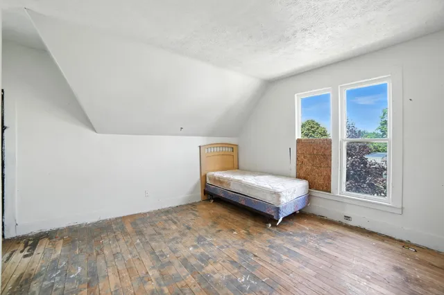 $128,000 | 404 South Bridge Street, Belding, MI 48809