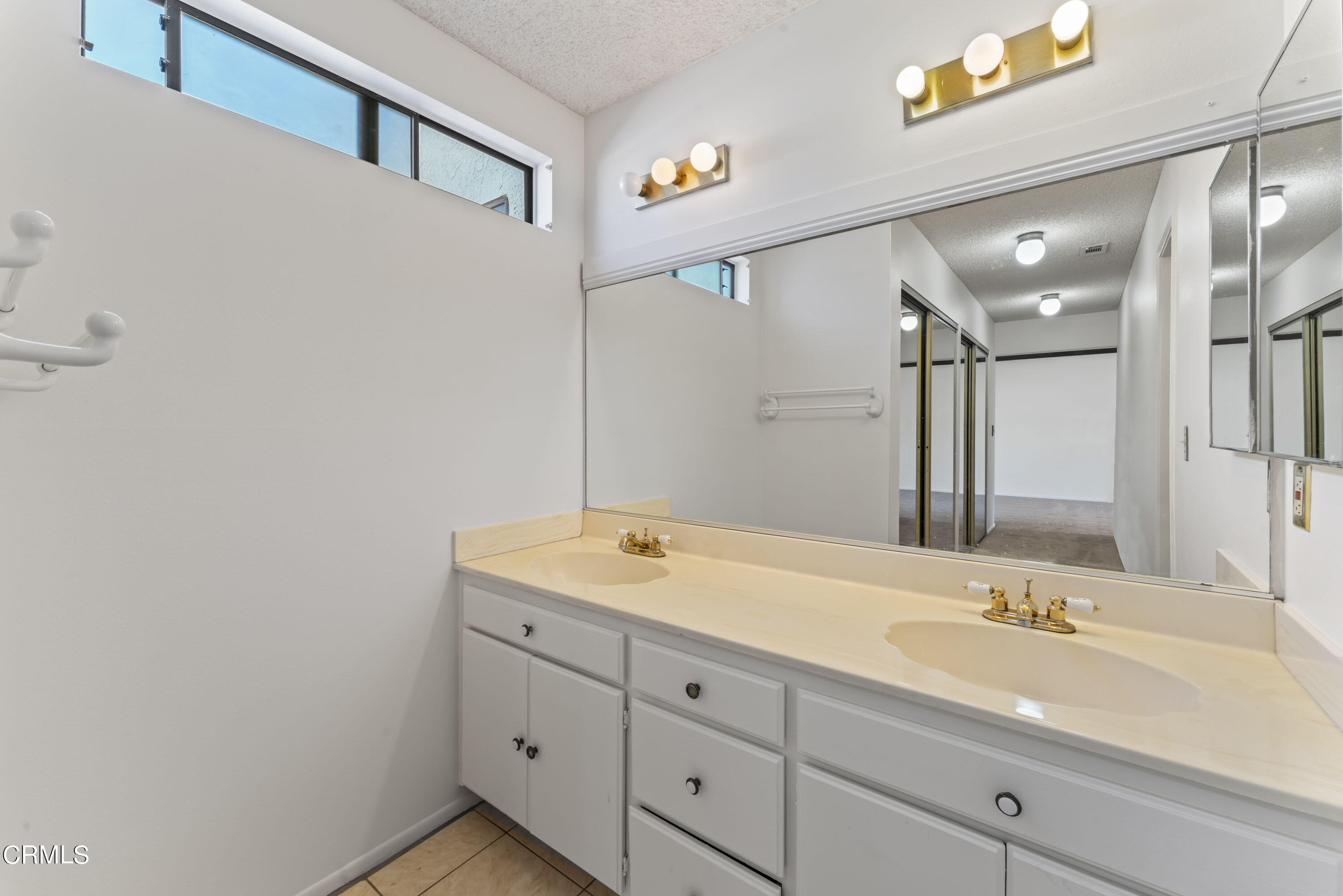 2534 Danube Way Oxnard, CA 93036 - Photo 16 of 33 photos_high_resolution_DSC00167