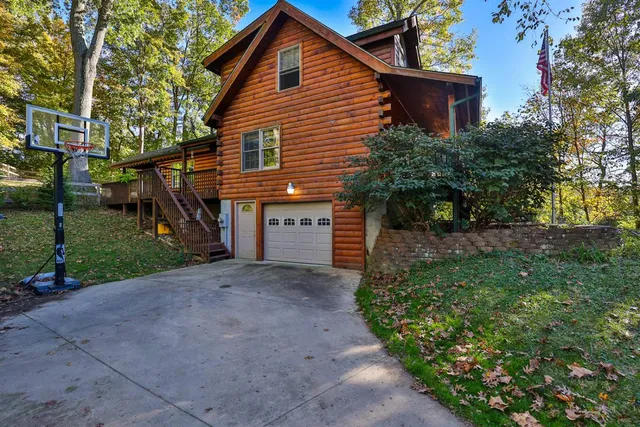 $359,900 | 1613 Greenlawn Way, Lawrenceburg, IN 47025