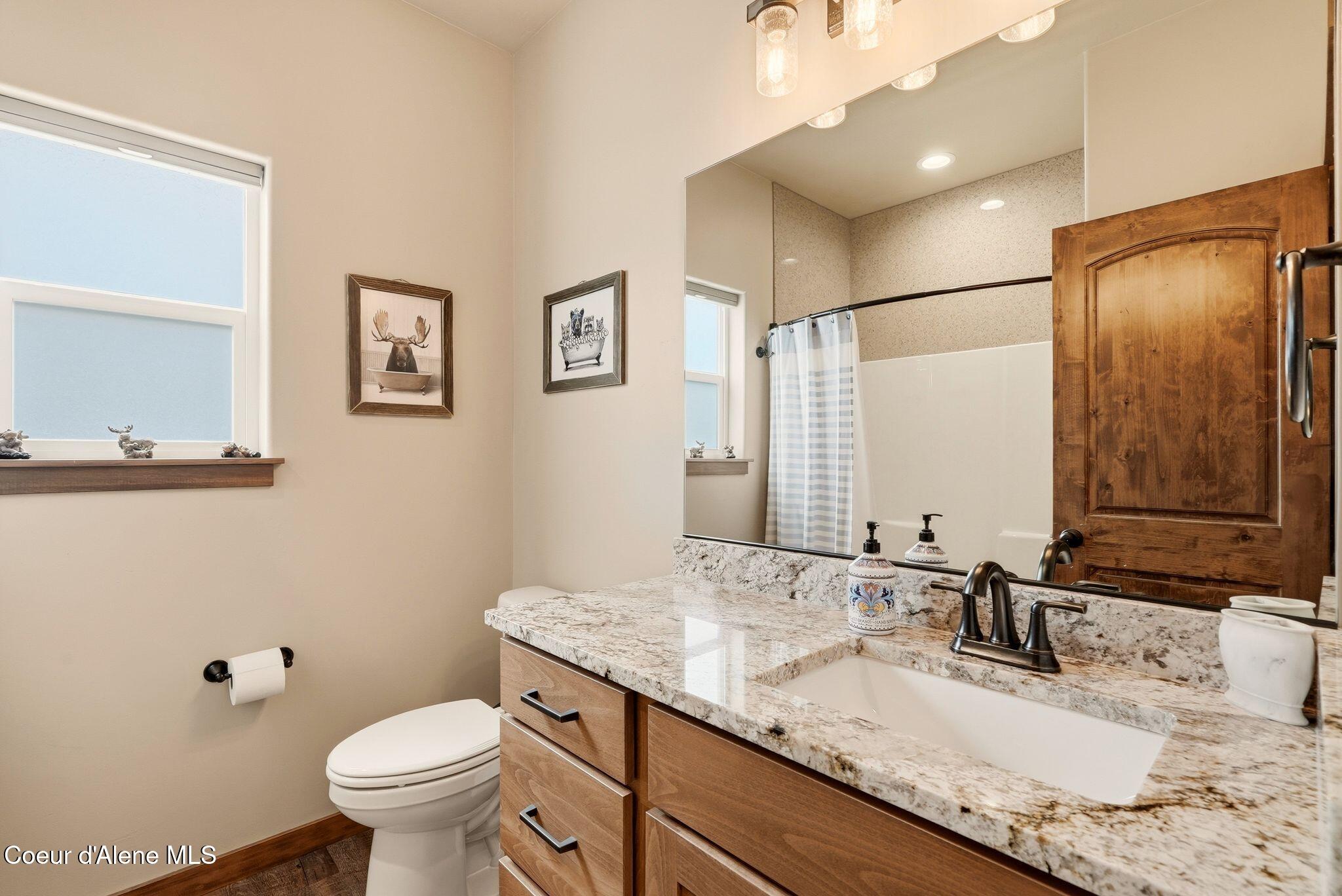 150 Links Road Blanchard, ID 83804 - Photo 29 of 73 Full Bathroom