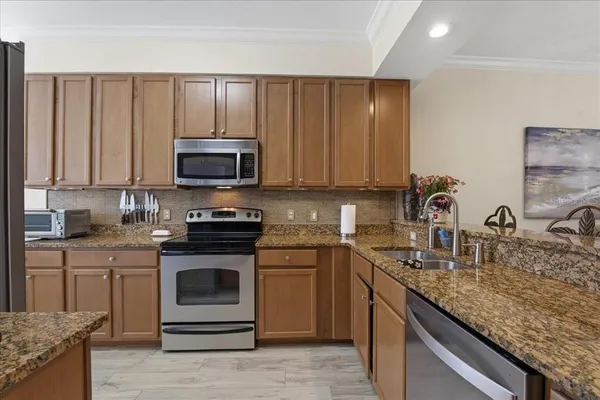 $2,400 | 7607 Grand Estuary Trail, Unit 101, Bradenton, FL 34212