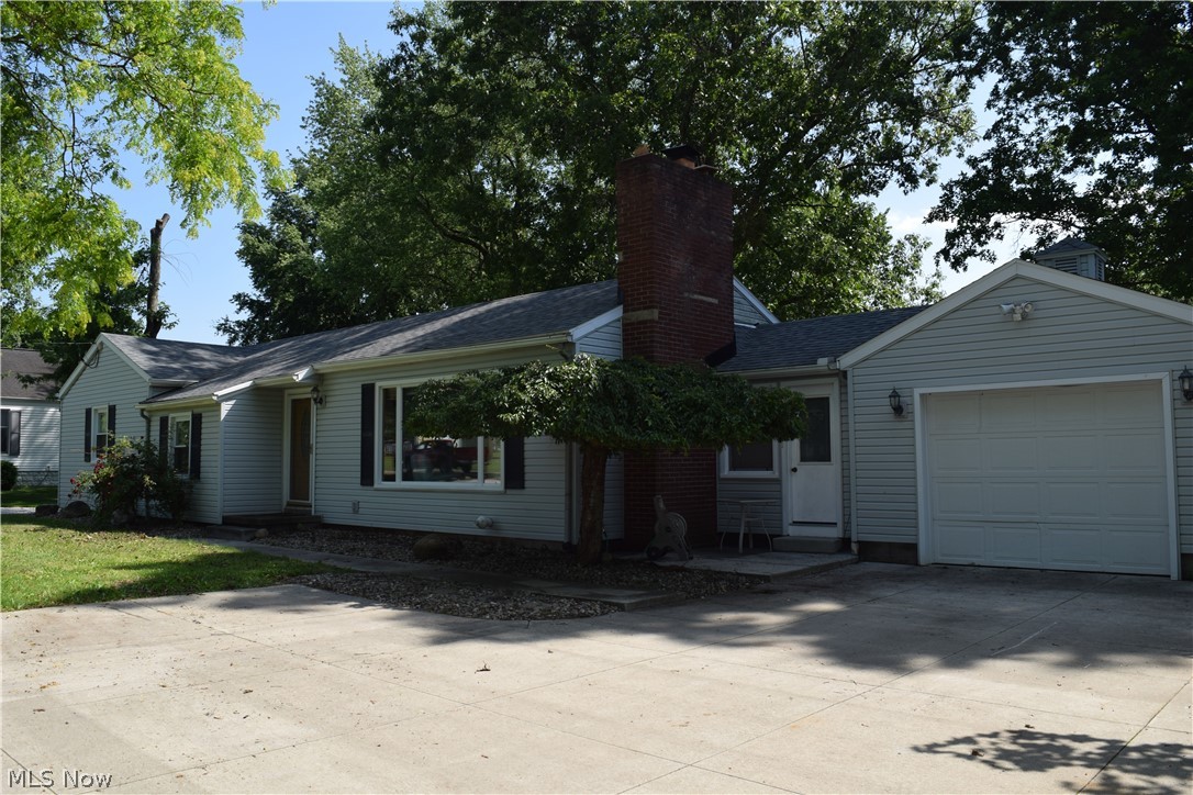 3134 Mayfair Road Akron, OH 44312 - Photo 2 of 30