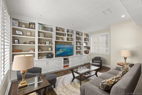 $2,245,000 | 1056 Pearl Street, Unit 24, La Jolla, CA 92037