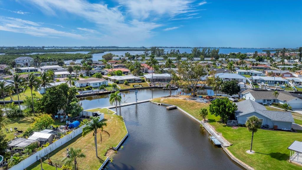 4419 Mangrove Point Road Bradenton, FL 34210 - Photo 34 of 40 a view of a city