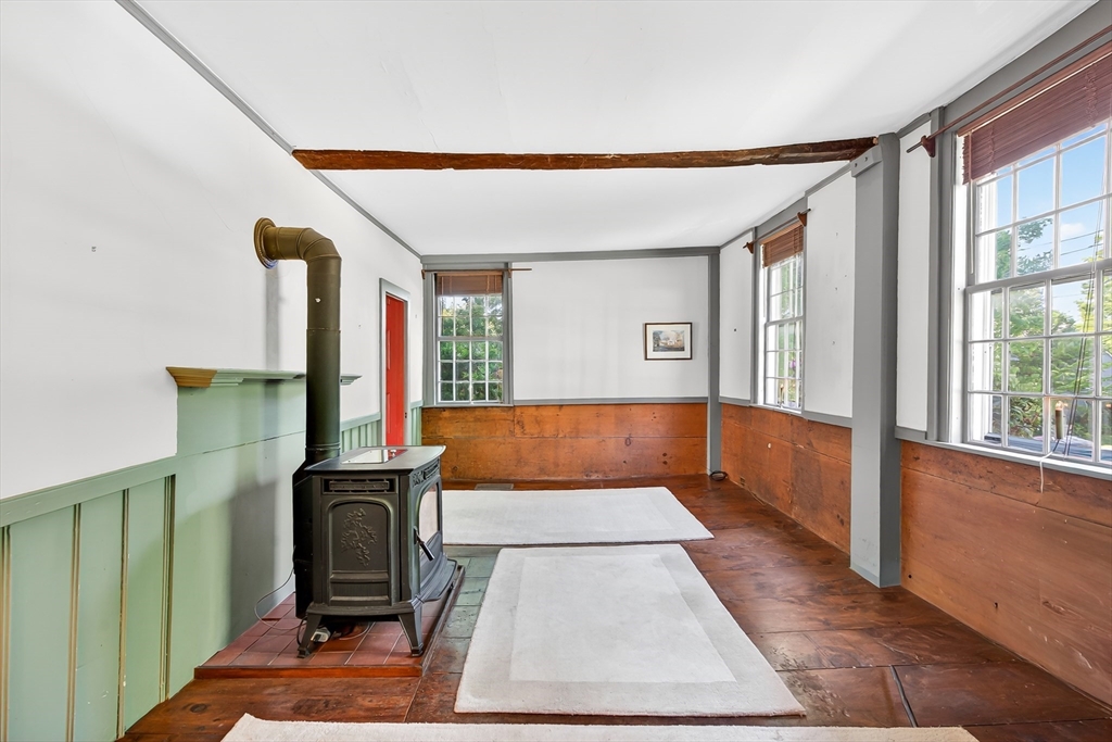 17 South Main Street Petersham, MA 01366 - Photo 3 of 42