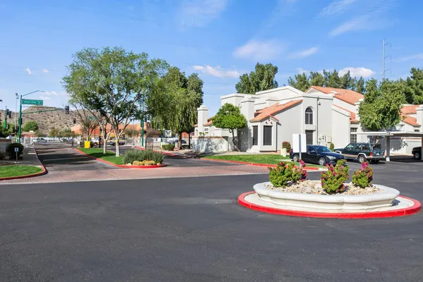 $1,825 | 1717 East Union Hills Drive, Unit 1035, Phoenix, AZ 85024