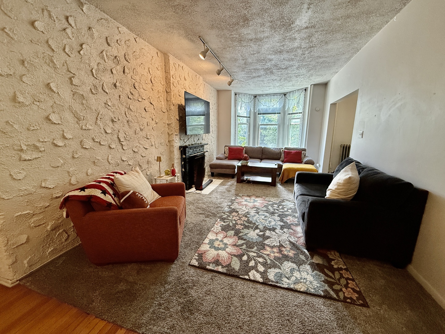 1132 West Addison Street, Unit 2 Chicago, IL 60613 - Photo 2 of 19