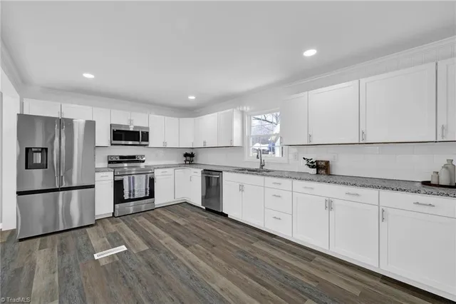 $219,900 | 129 Redwood Road, Eden, NC 27288