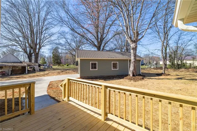 $219,900 | 129 Redwood Road, Eden, NC 27288