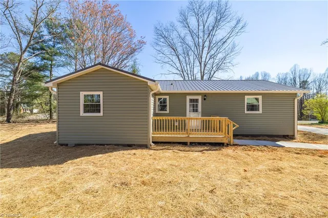 $219,900 | 129 Redwood Road, Eden, NC 27288