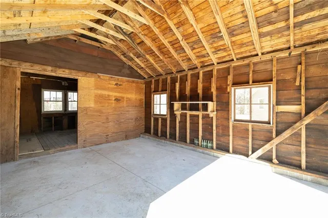 $219,900 | 129 Redwood Road, Eden, NC 27288