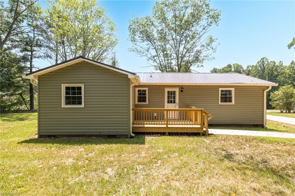 129 Redwood Road Eden, NC 27288 - Photo 9 of 47 Gallery Image 9