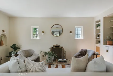 $1,799,000 | 4070 Garden Avenue, Los Angeles, CA 90039
