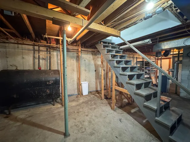 $229,000 | 31 Edwards Street, Lincoln, ME 04457