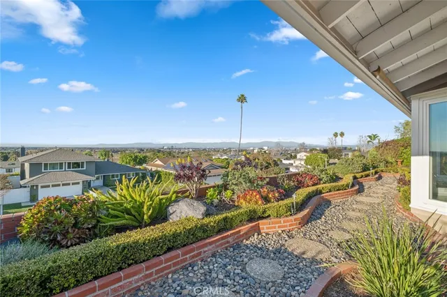 $12,500 | 2633 Buckeye Street, Newport Beach, CA 92660