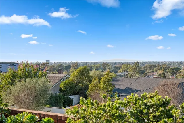 $12,500 | 2633 Buckeye Street, Newport Beach, CA 92660