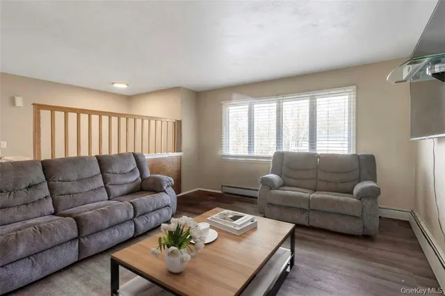 $475,000 | 11 High Court, Poughkeepsie, NY 12603