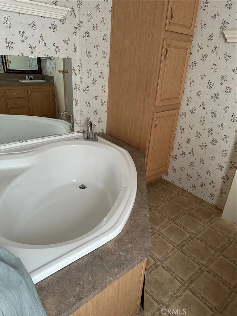 20843 Waalew Road, Unit C83 Apple Valley, CA 92307 - Photo 17 of 24