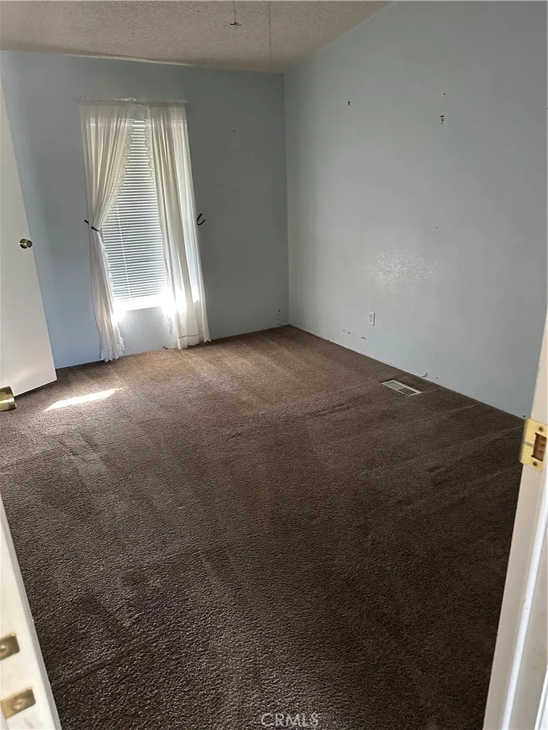 20843 Waalew Road, Unit C83 Apple Valley, CA 92307 - Photo 18 of 24